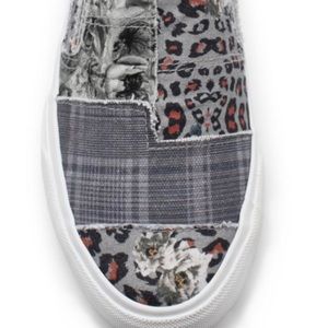 BLOWFISH women's maddox floral & animal print sneaker in gray/black, size 8